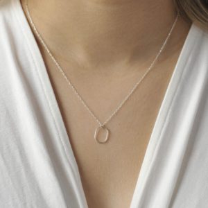 Oval Charm Necklace / Silber